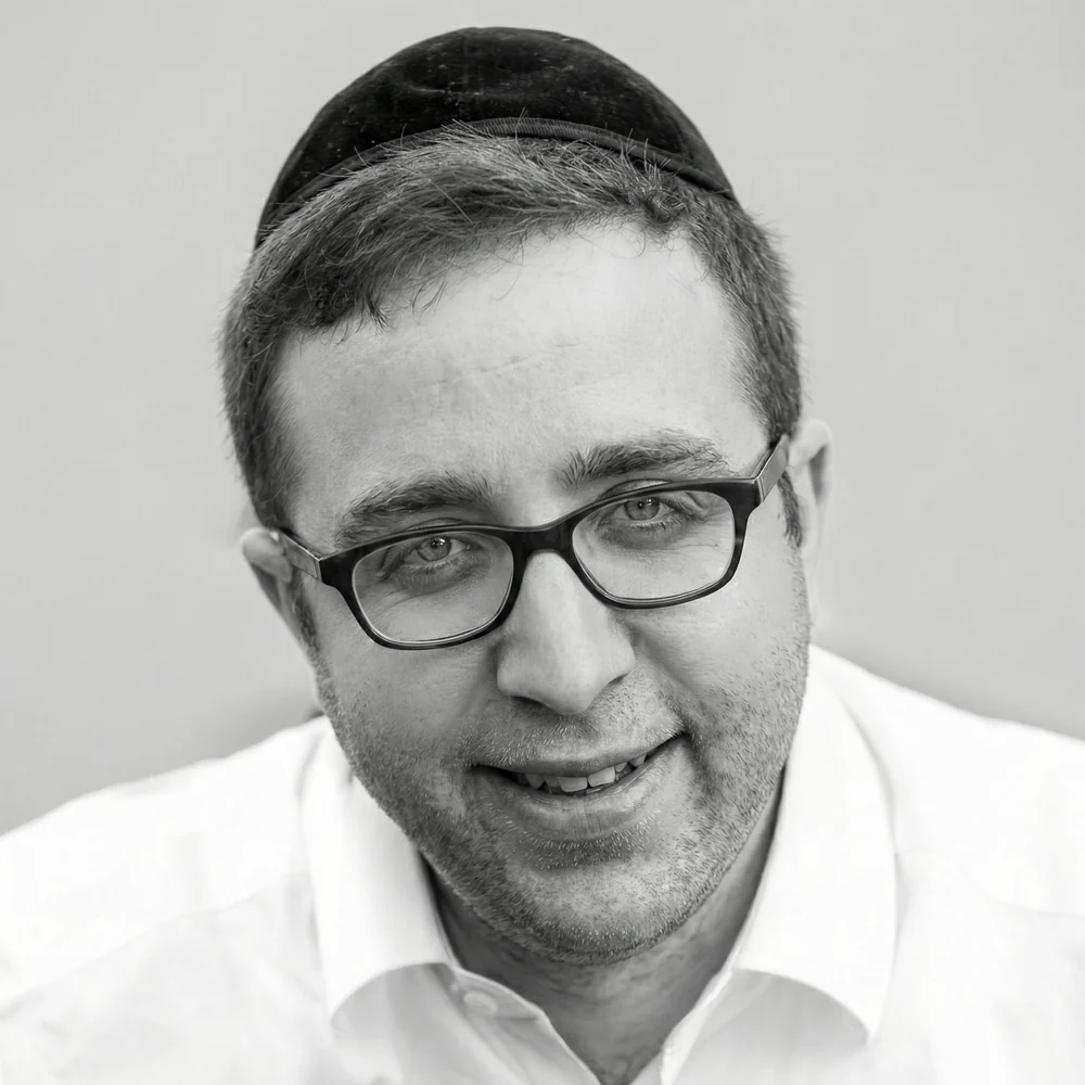 Yitz, Chief Operating Officer